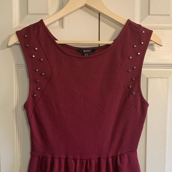 🌹 Pretty Red Dress 🌹 - Picture 3 of 3